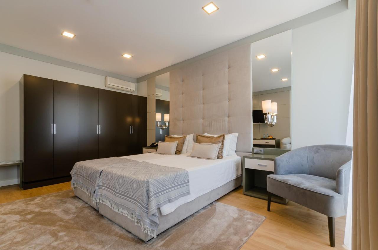 Hotel Borges Chiado Lisbon Luaran gambar